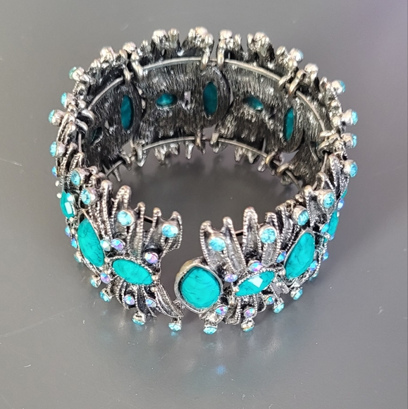 Bangle - Picture 2 of 4